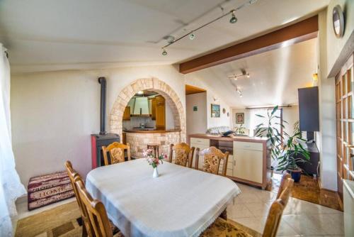 Irena's place A1