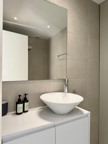 Modern Monastiraki Apartment with Parthenon view