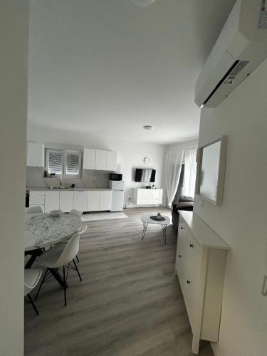 Monami- Apartman Mia