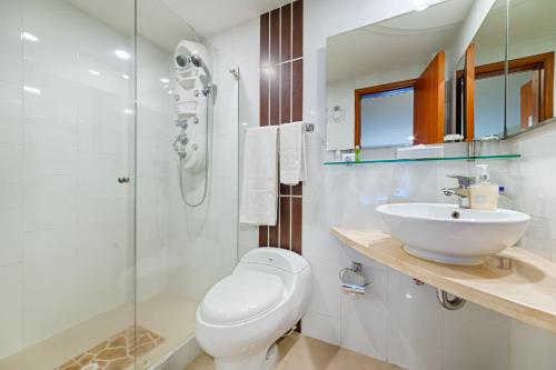 Hotel MS Chipichape Plus tesisinde bir banyo