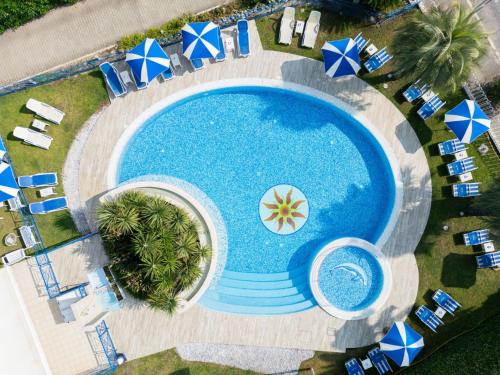 Hotel Jerry - Beachfront & Private Pool