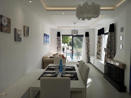 Sea-view, mediterranean style,heart area of paphos