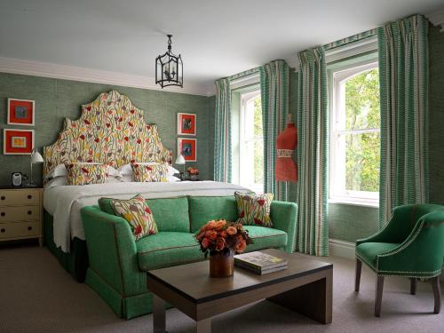 Knightsbridge Hotel, Firmdale Hotels — Photo of the whole room