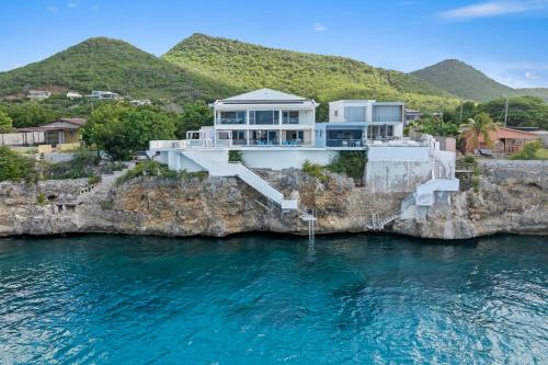 Lagun Ocean View Apartments & Studio