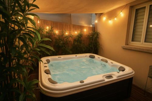 Le Cadre Noir Lux Spa, Sauna, Jacuzzi, Hammam