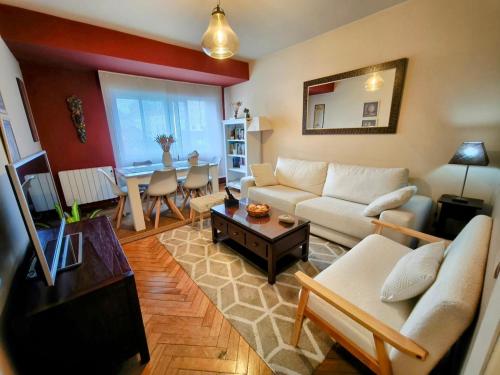 piso céntrico y muy luminoso 1C