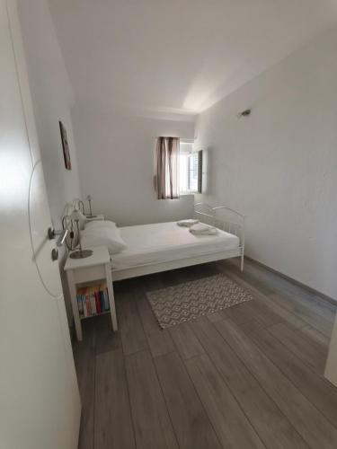 Summer Apartments Bol Island