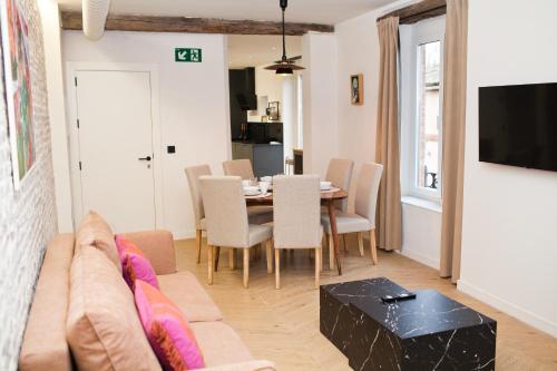 Homey Seville Brand New Arfe II Apartment Near Cathedral 8 people