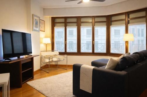 NANA in Bilbao Párking en el edificio