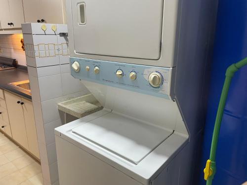 Apartamento en Chacao cerca CC Sambil Wifi Alta Velocidad