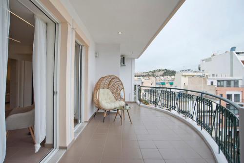 Kary's Filopappou View 1BR Apartment