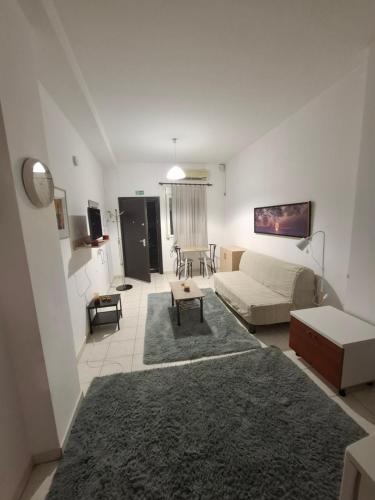 Alexandrias40 Apartment