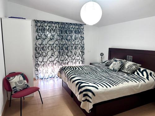 El Descanso - by Costadelsolholiday FAMILY VILLA BY MARINA heated private pool!
