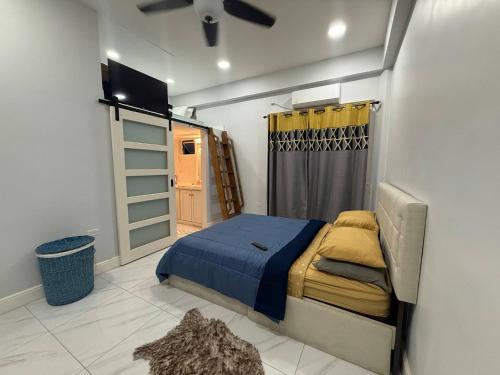 Postel nebo postele na pokoji v ubytování Modern Cascade 1-Bdrm