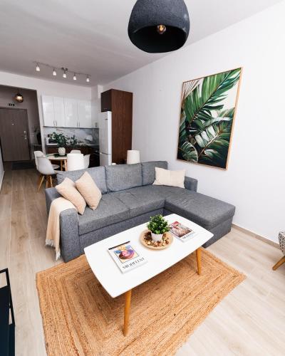 The Urban Elegance Apartment Classic Luxury 2BR with Balcony