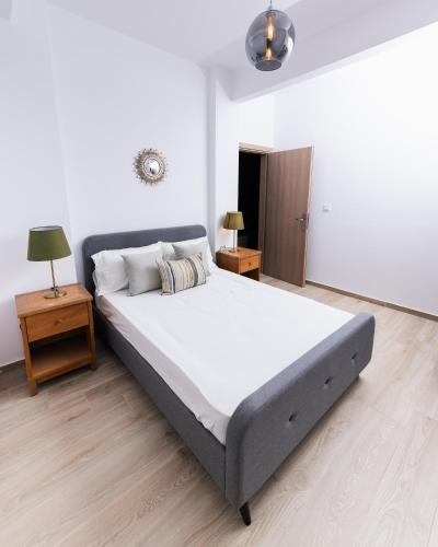 The Urban Elegance Apartment Classic Luxury 2BR with Balcony