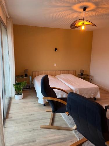 Vue imprenable, parking privé, lave-linge