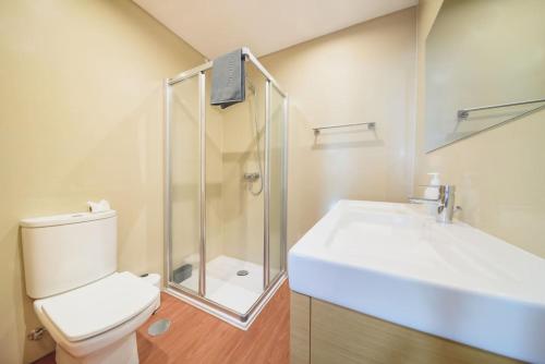 Esmael Apartment 2 by Mth