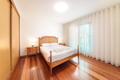 Esmael Apartment 2 by Mth