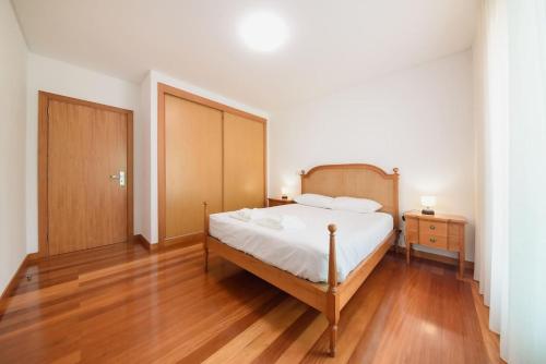 Esmael Apartment 2 by Mth