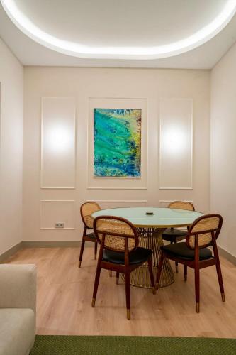 R14 –Deluxe Style Trendiest location in Malasaña