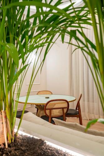 R14 –Deluxe Style Trendiest location in Malasaña