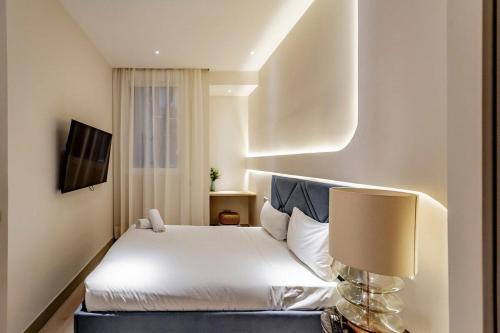 R14 –Deluxe Style Trendiest location in Malasaña