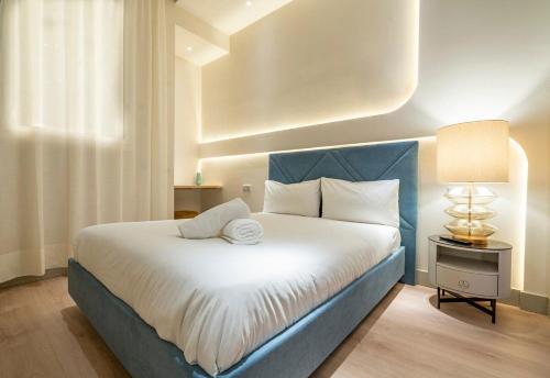 R14 –Deluxe Style Trendiest location in Malasaña