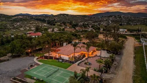 Breathtaking Meadows by AvantStay in Hemet