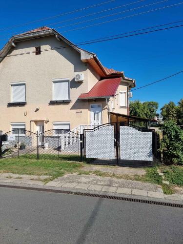 Villa with Pool in Balatonmariafuerdo 51304