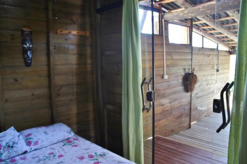 Ванна кімната в Guarda Encantada Surf Hostel