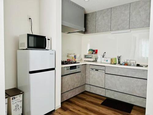 3BR Private House Free Parking AC in Every Room 4min Walk to JR Otsuka Easy Access to Airports
