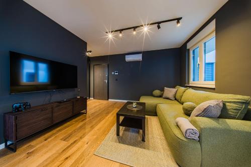 Zagreb 204 - 1 Bedroom - Parking - New - Apartment - Flexible Keybox Entry - Modern - Monthly Rent - WiFi