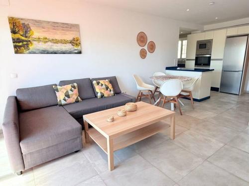 Modern 2BD Beach Apt in Los Boliches