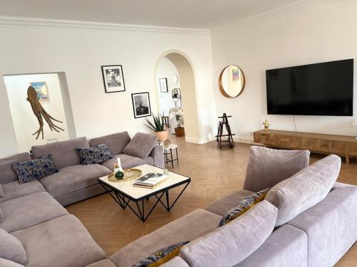 Sète centre sur les quais - appartement standing, spacieux, climatisé