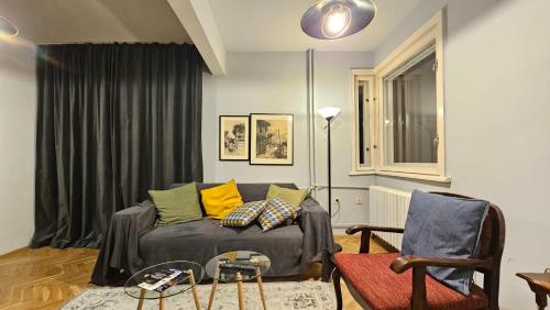 Colorful 2BD Apartment next to Serdika Center by Flat Mаnager