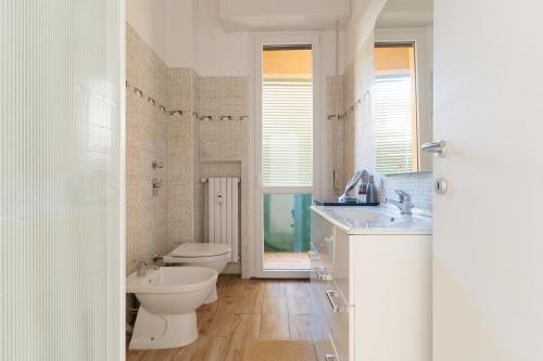 GuestHost - Certosa Cozy Flat with Balcony