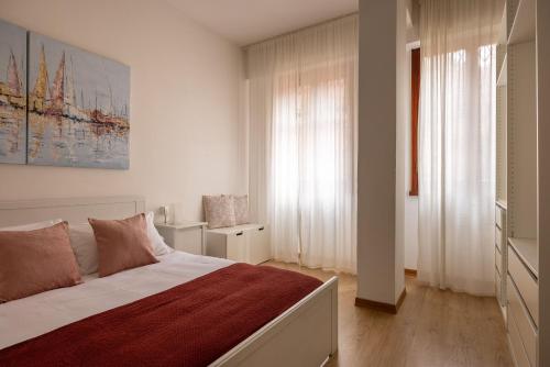 SMN Station Apartment by Maison Florence