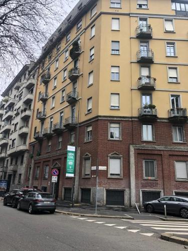 Cozy three rooms apartment close to Porta Venezia