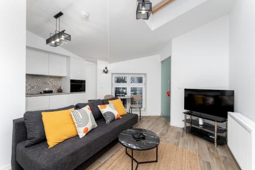 Starowiślna Charming Studio by BookingHost