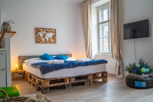 Elegant 1BR Apartment 3 Min from Rennweg Station
