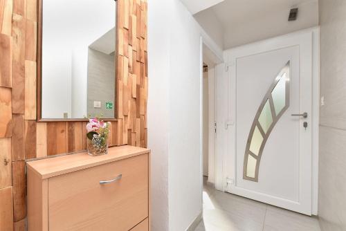Welcoming apartment with garden