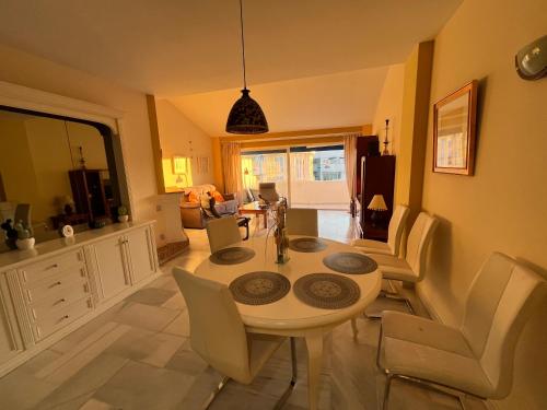 HomelyStay-Benalmadena, Puerto Marina