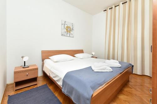 Comfortable stay in Faana with outdoor space