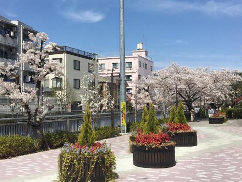 Shinjuku 5min Nakano Sakaue 3min Good location Many restaurants Good access in Tokyo share's TOKYO