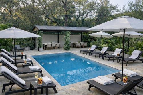 Ninas Pool Residence I