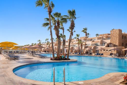 Pickalbatros Citadel Resort Sahl Hasheesh — Pool view
