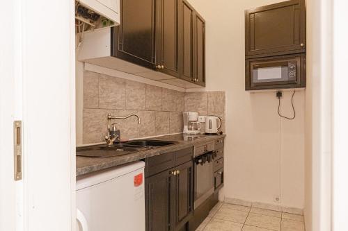 Affordable 2BR, Perfect Location & Well Connected