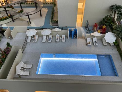 Modern Feel Designer Apartment in Prime Location