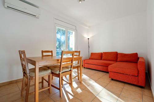 Hauzify I Apartament Fenals